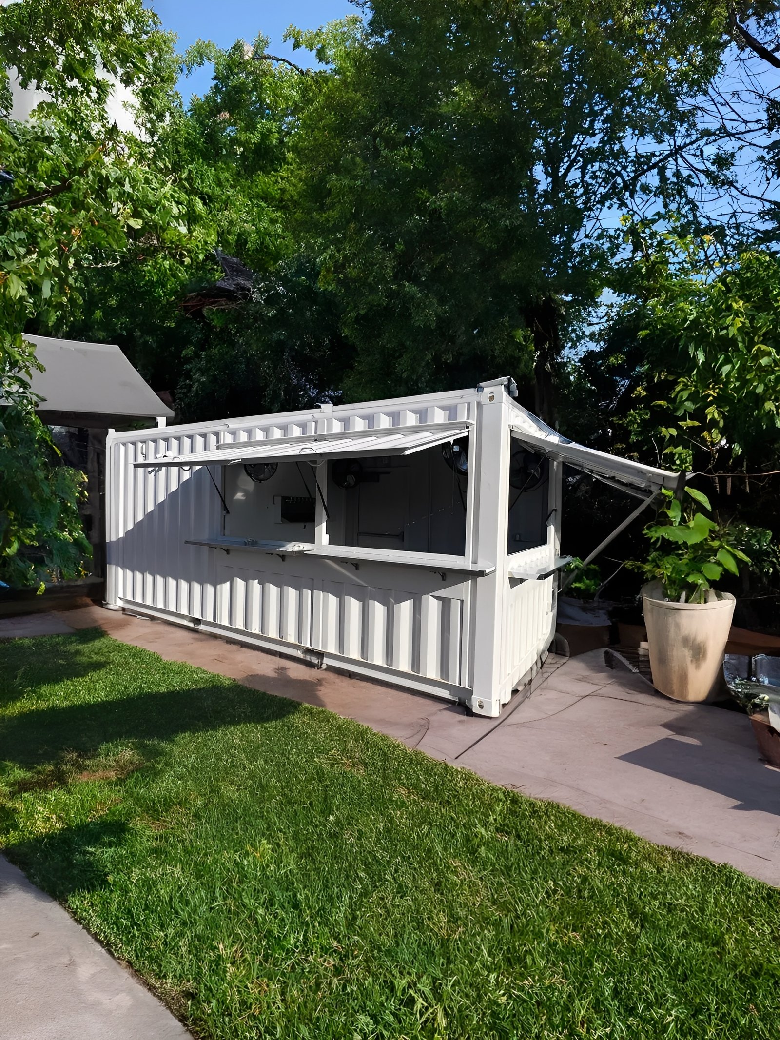 20ft Shipping Container Bar (Standard)