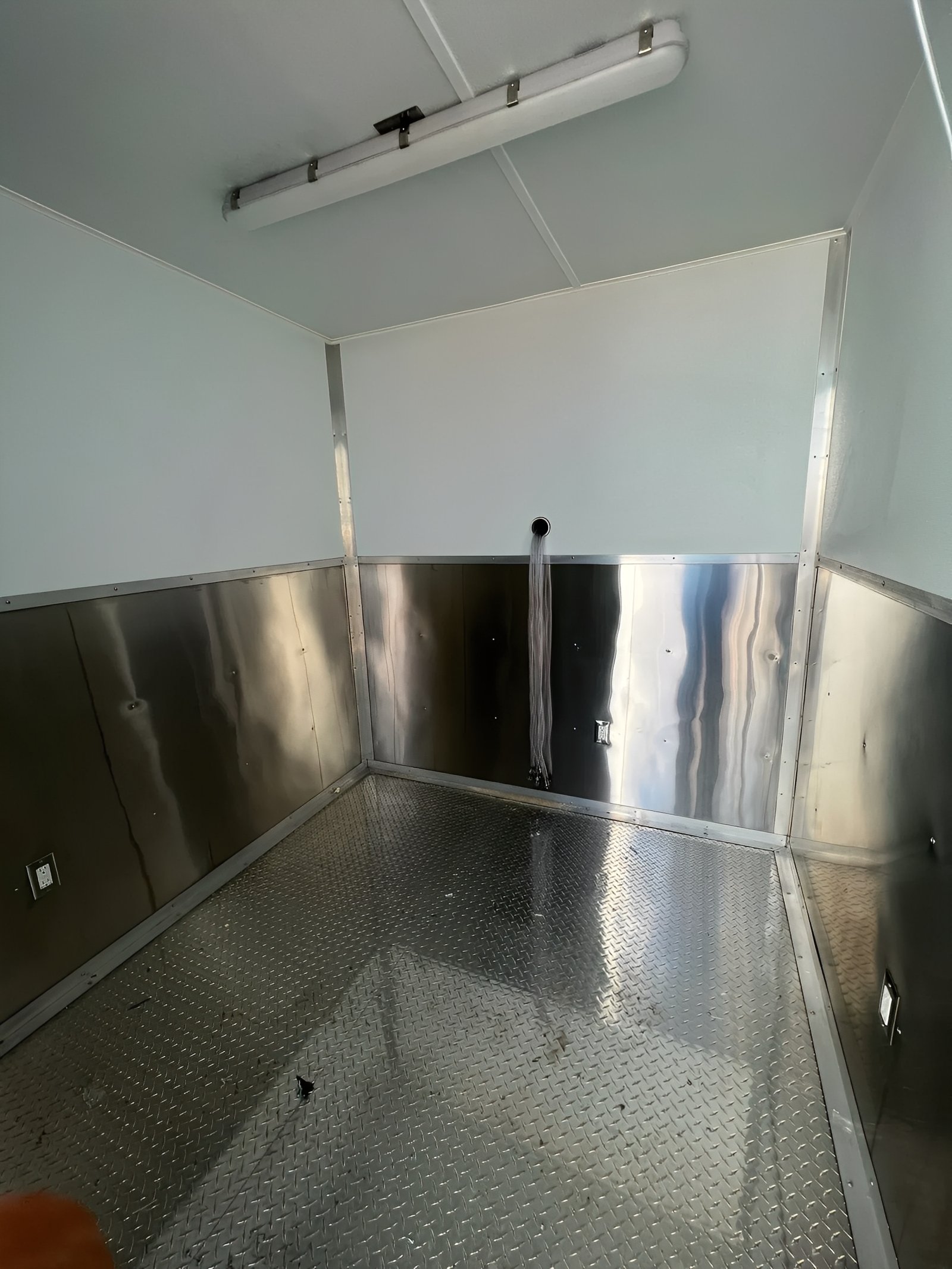 20ft Shipping Container Bar (Standard) - Image 5