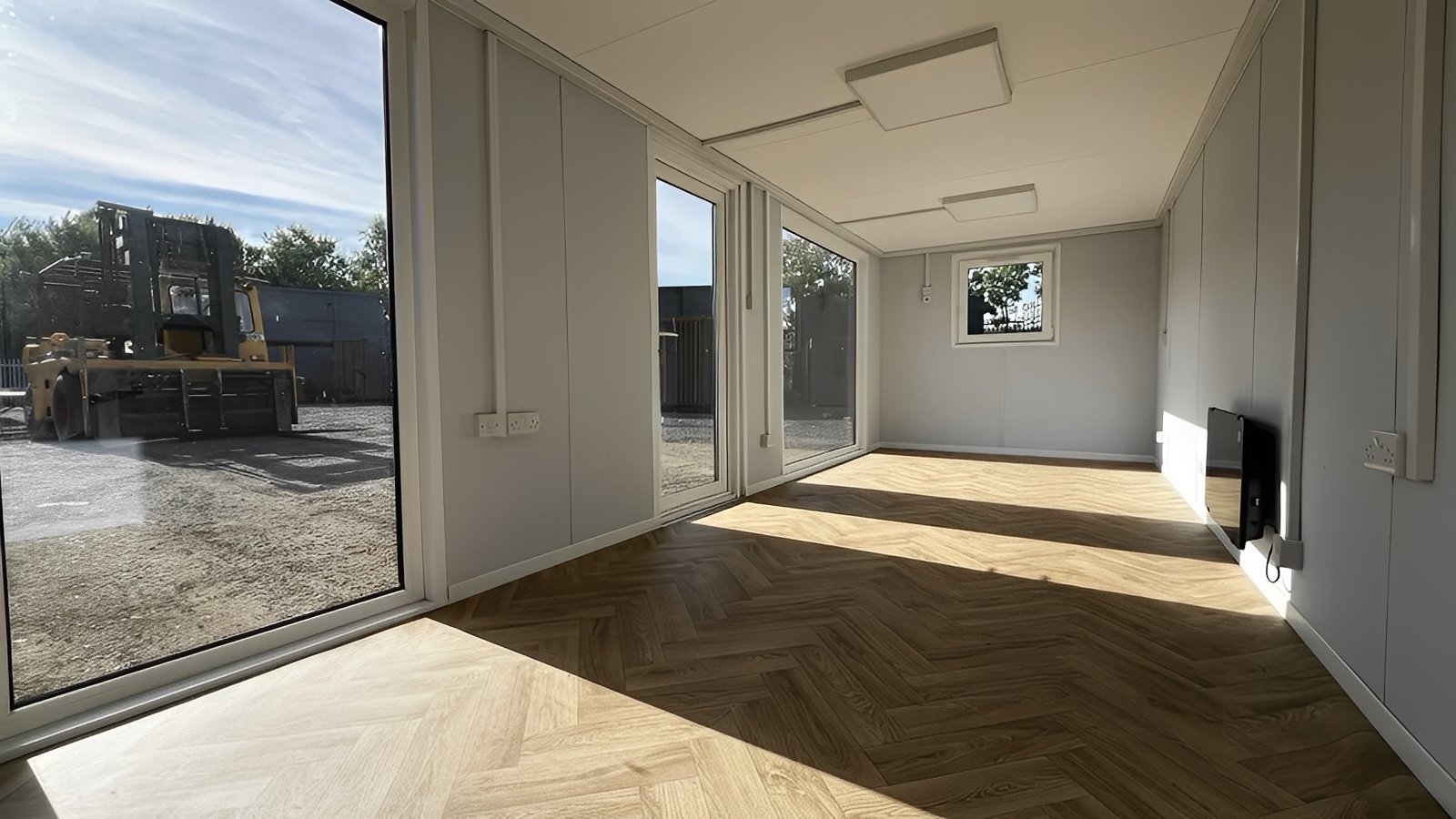 24ft x 9ft Site Office / Marketing Suite – Portable Sales Office or Site Cabin - Image 7