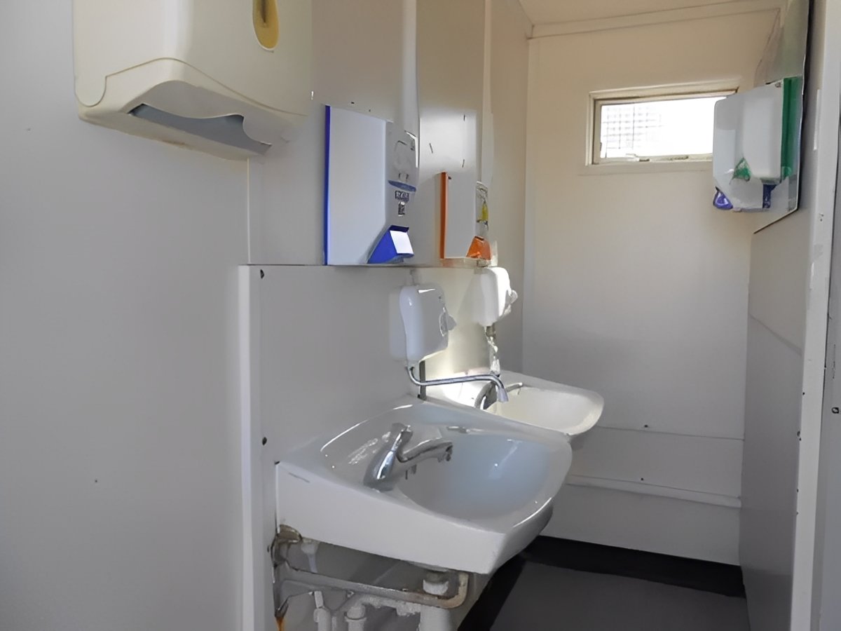 2+1 Toilet Unit - Image 10