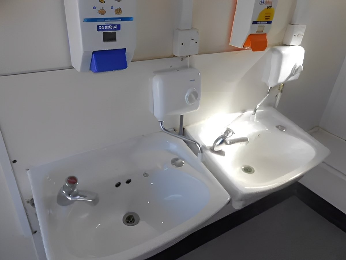 2+1 Toilet Unit - Image 13