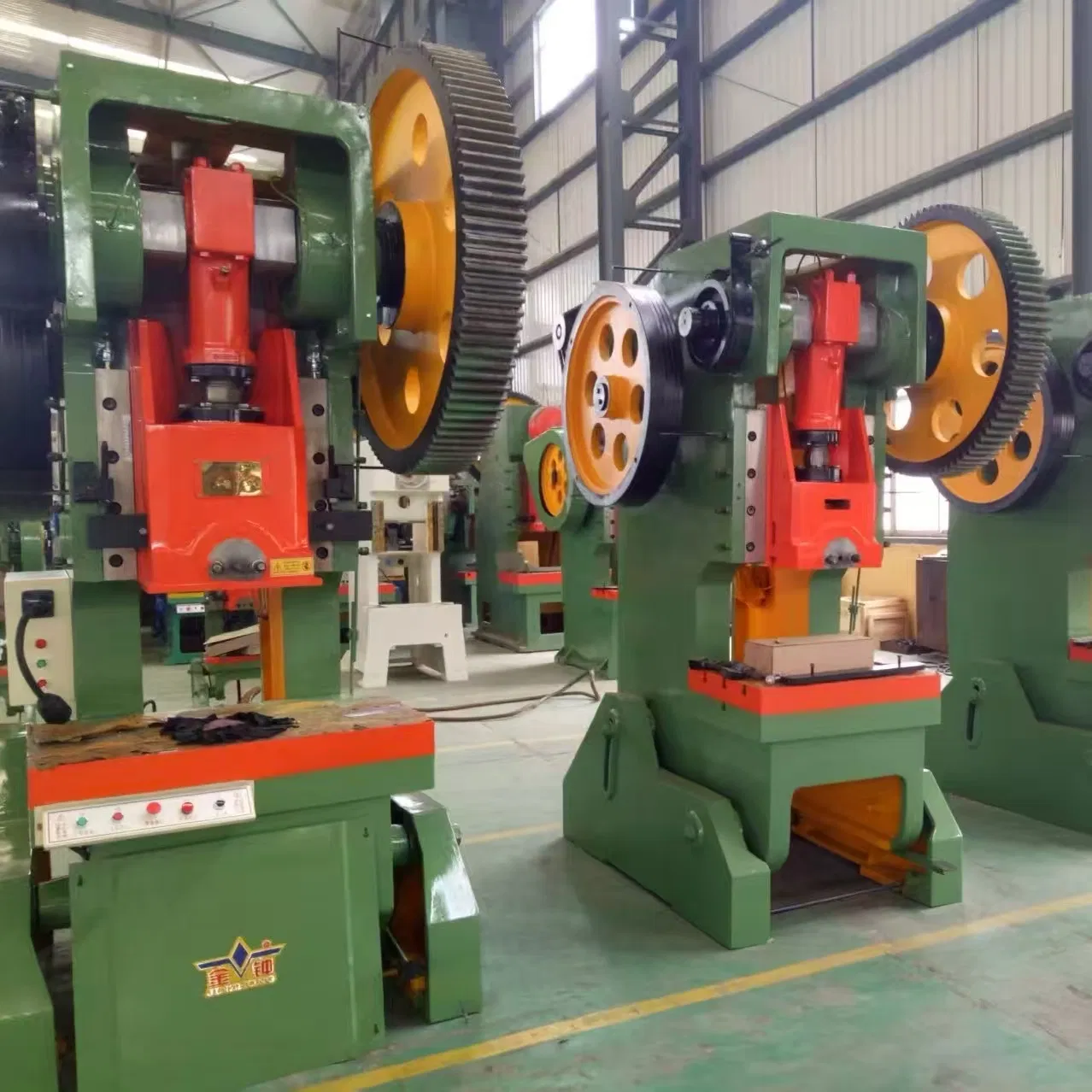 JB23 Aluminum Foil Container Making Machine for Food Packaging - Image 3