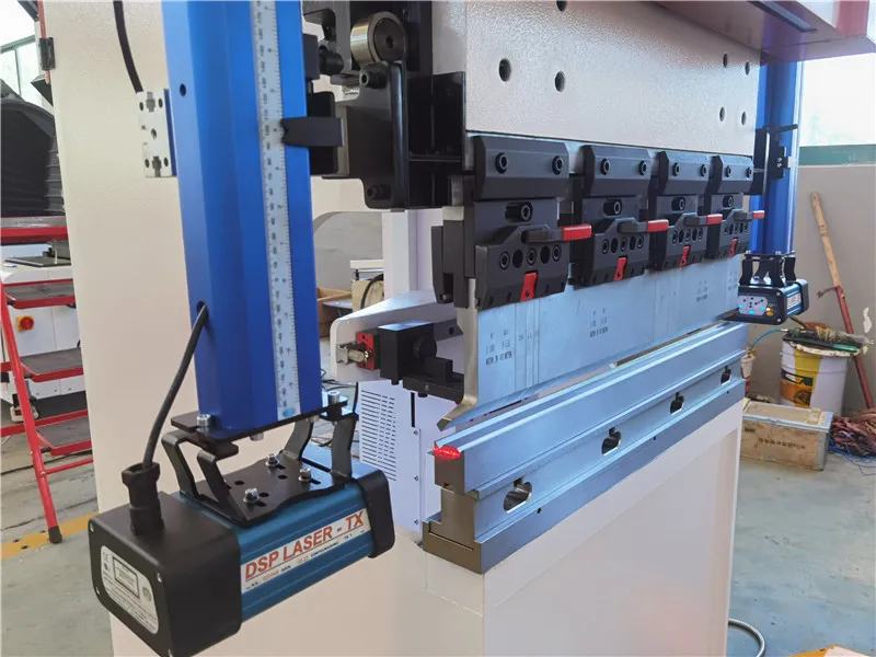 Primapress CNC Hydraulic Press Brake for Precision Metal Bending - Image 3